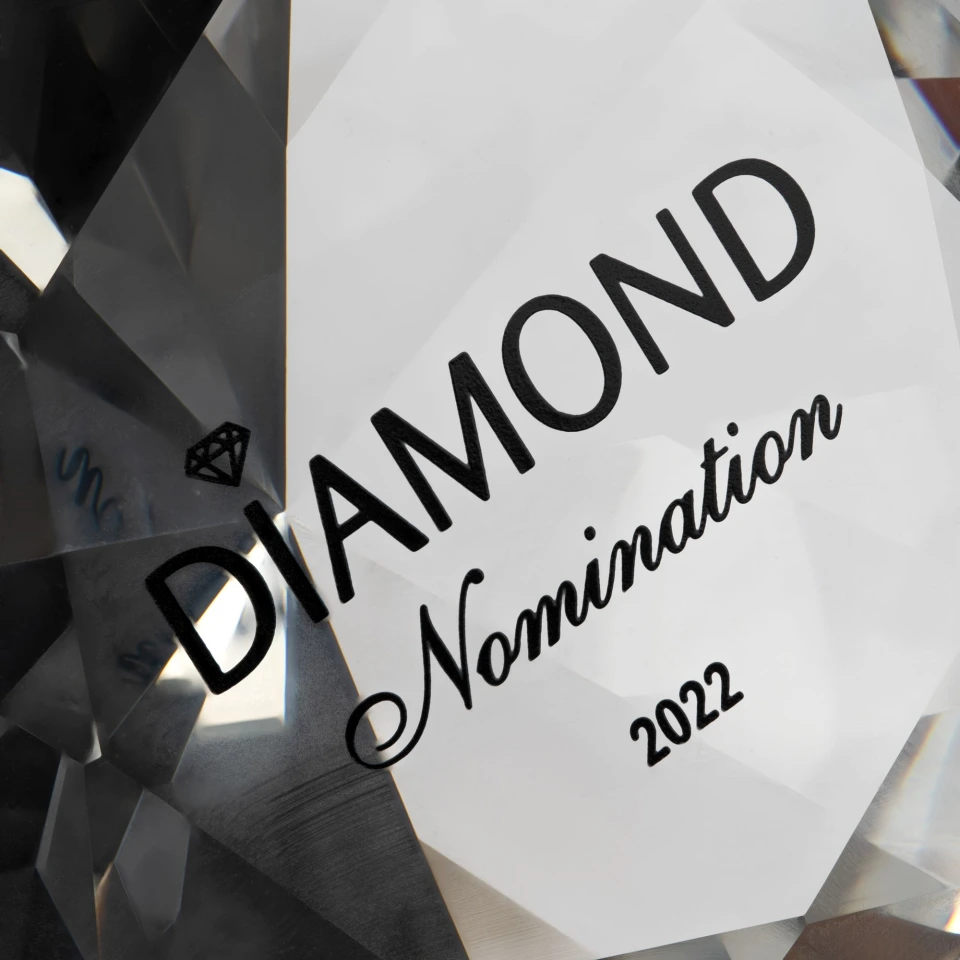 Стела Diamond