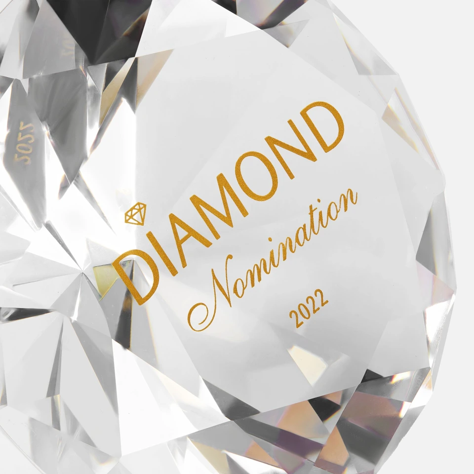 Стела Diamond