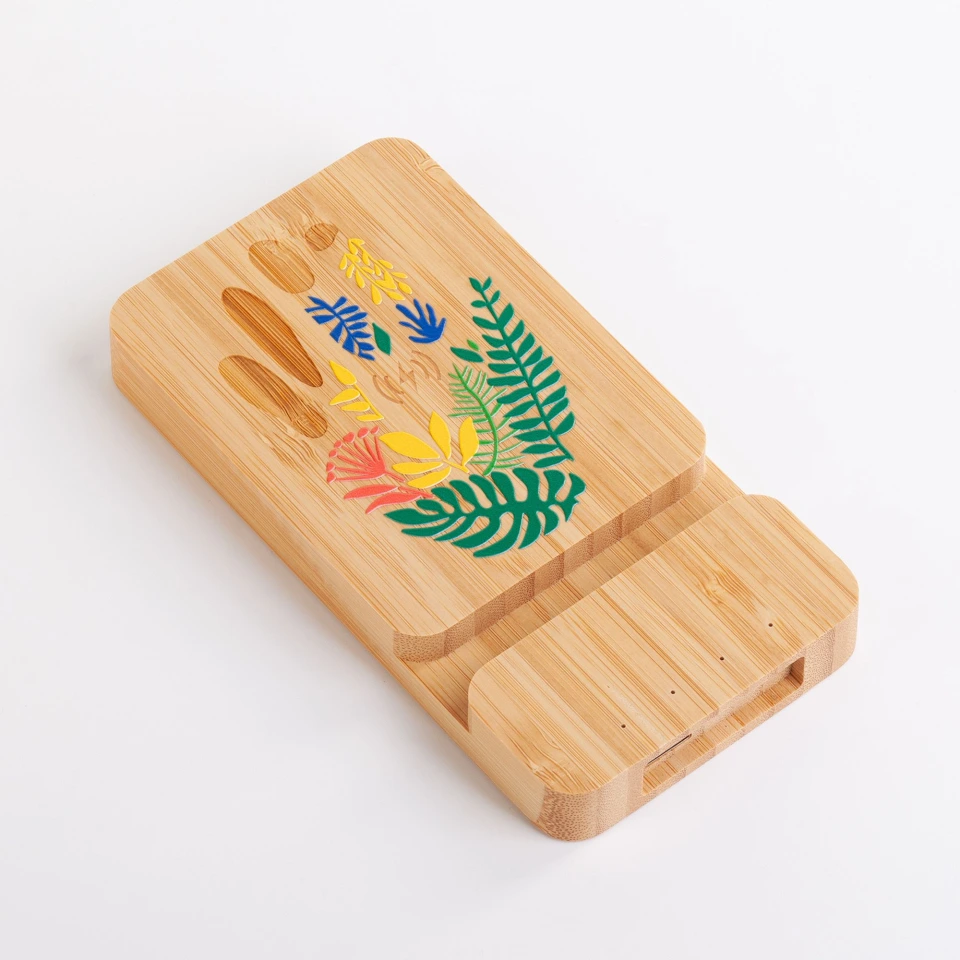 Беспроводное (10W) зарядное устройство "Bamboo Power" 5000 mAh с подставкой под смартфон, бамбук